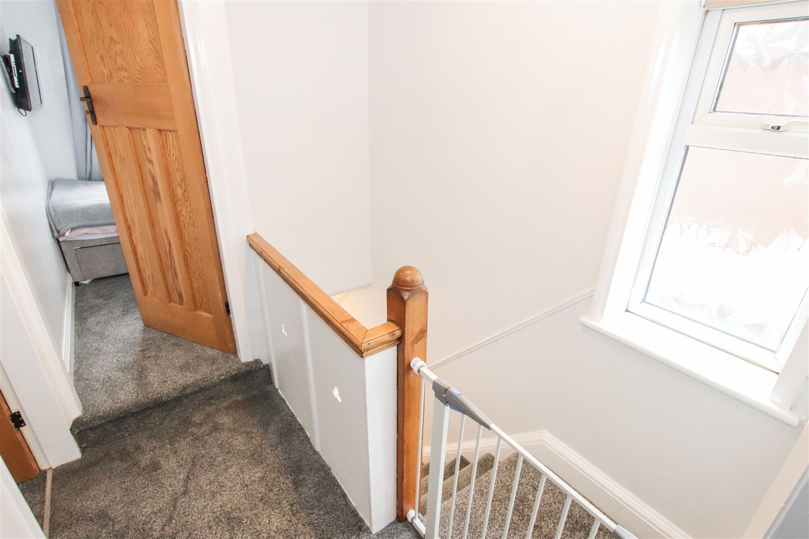 FIRST FLOOR LANDING